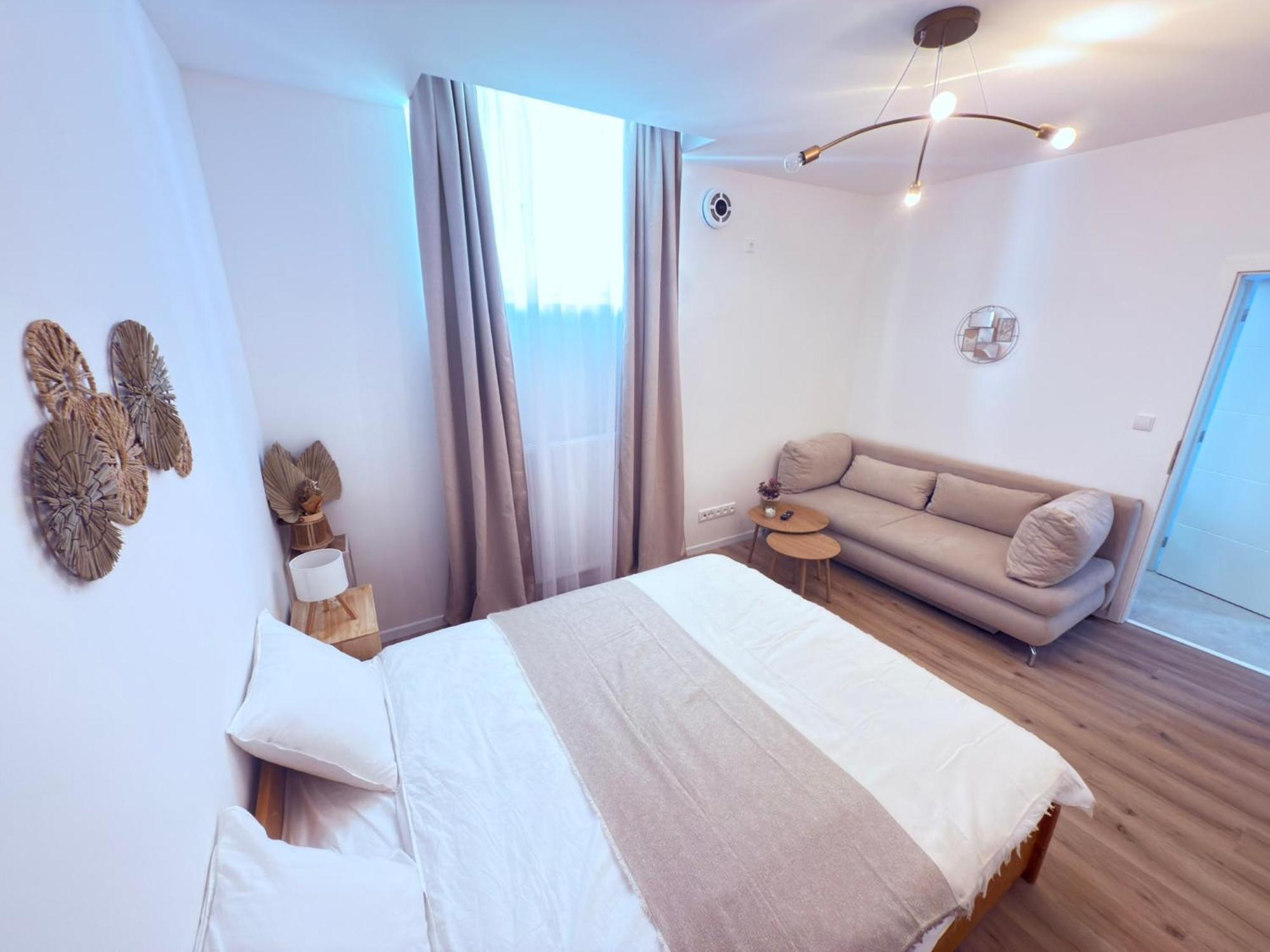 Cosy Cave Station In 5 * Praga